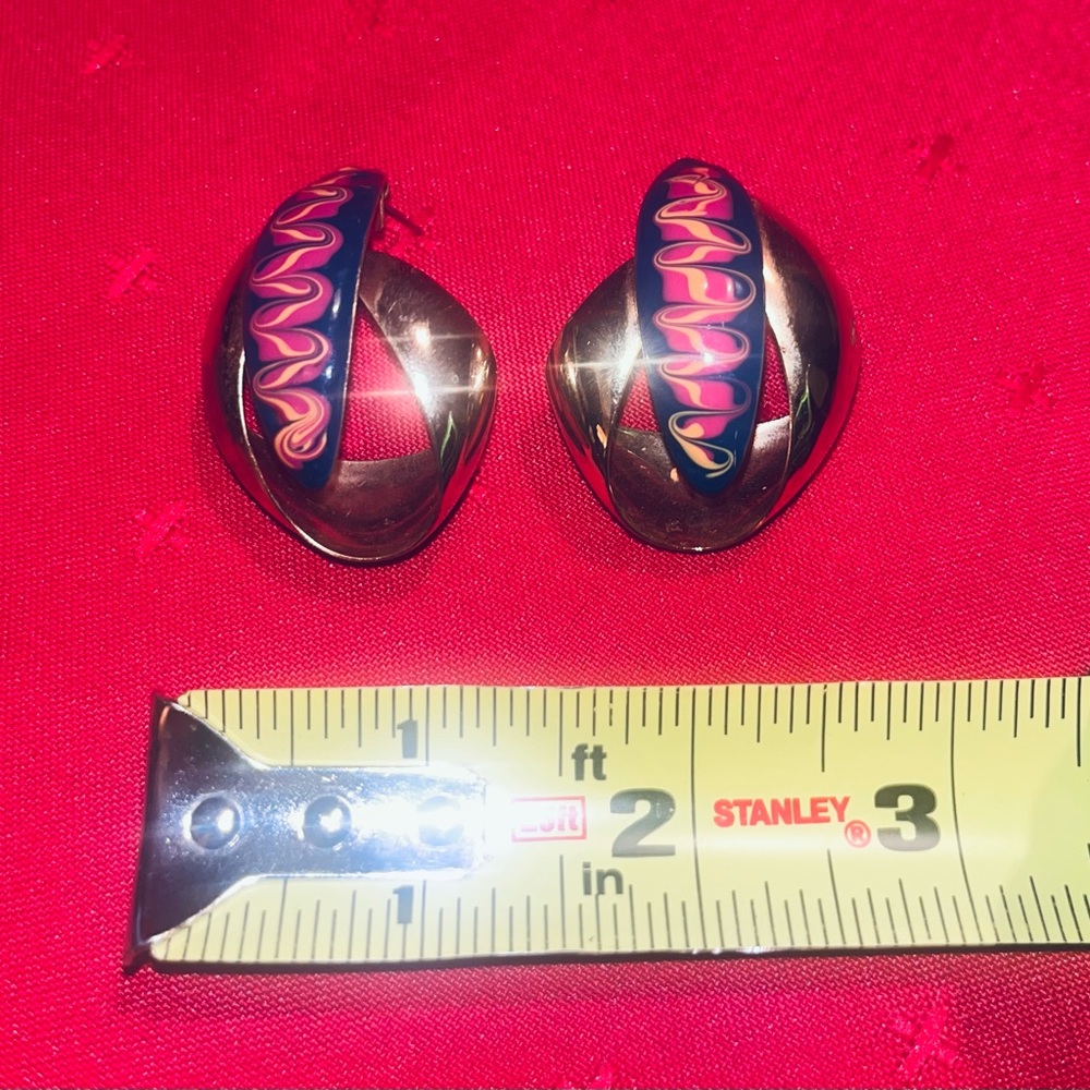 Vintage Edgar Berébi pink and purple enamel earrings in a gold ton
